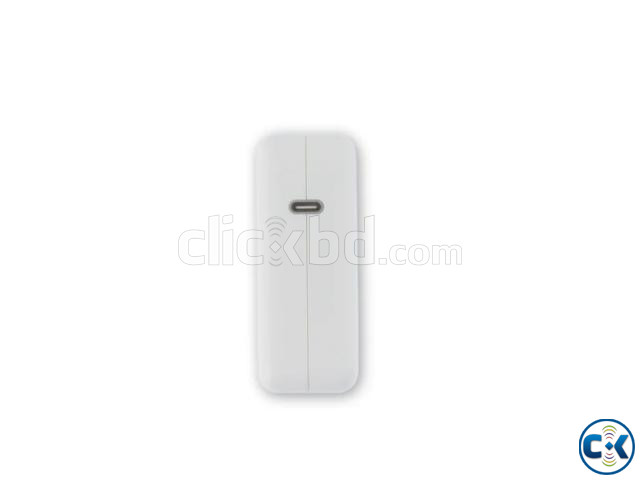 Apple USB-C 61 Watt AC Adapter large image 1