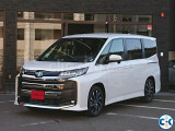 Toyota Noah Hybrid