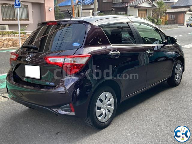 Toyota Vitz F Safety 2019 large image 4