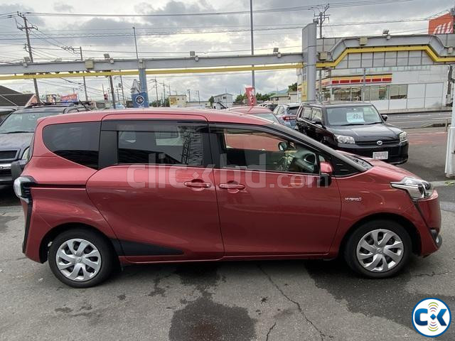 Toyota Sienta Hybrid G 2019 large image 2