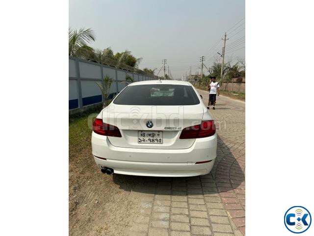 BMW 5 SERIES F10 520D MODEL 2011 large image 4