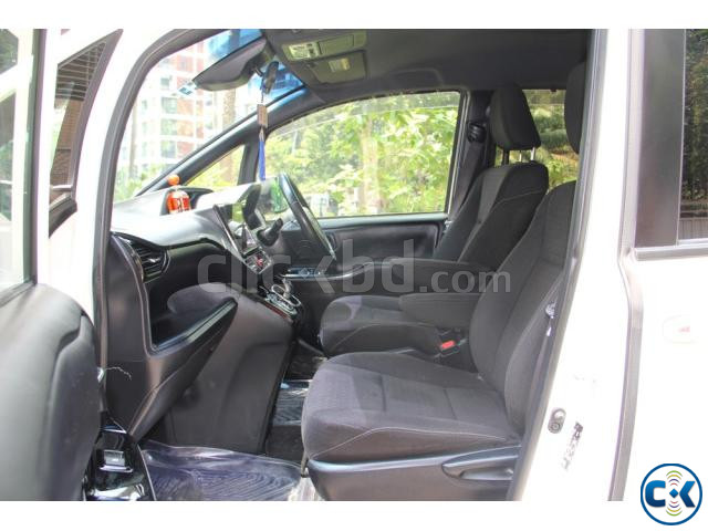 Toyota Noah G Package Power Door 2017 | ClickBD large image 2