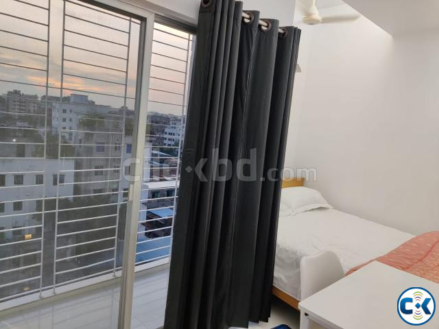 Two Room Furnished Studio For Rent In Bashundhara R A | ClickBD large image 0
