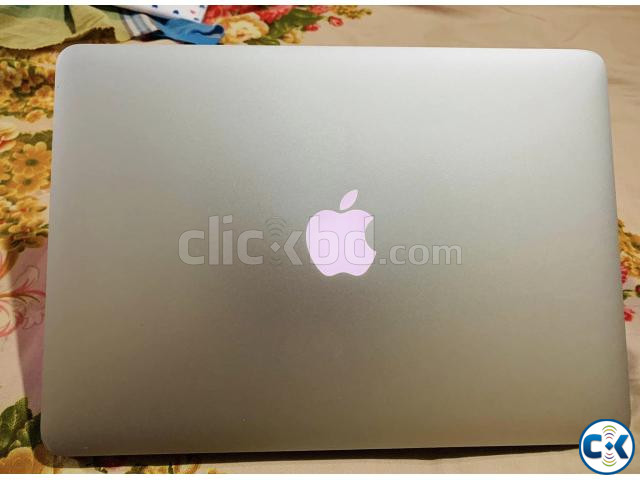 Used MacBook pro 15 Quad Core i7 A1398 Mid 2015 16GB 256GB large image 2