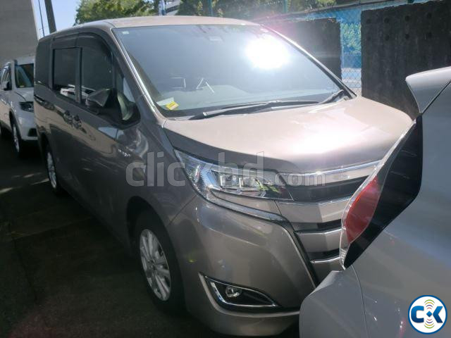 Toyota Noah HYBRID G 2018 large image 0