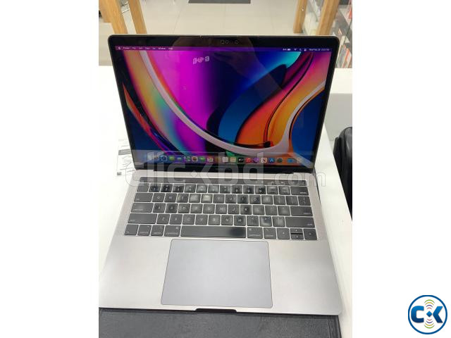 Apple Macbook Pro Core i5 2018 Full Boxed large image 1