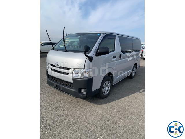 Hiace DX 2019 large image 1