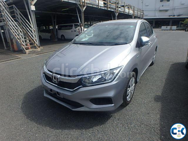 HONDA GRACE DX SILVER 2019 large image 0