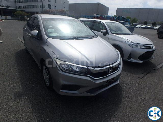 HONDA GRACE DX SILVER 2019 large image 1
