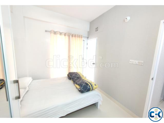 Furnished 2-Bedroom Serviced Apartment for Rent in Bashundha large image 1