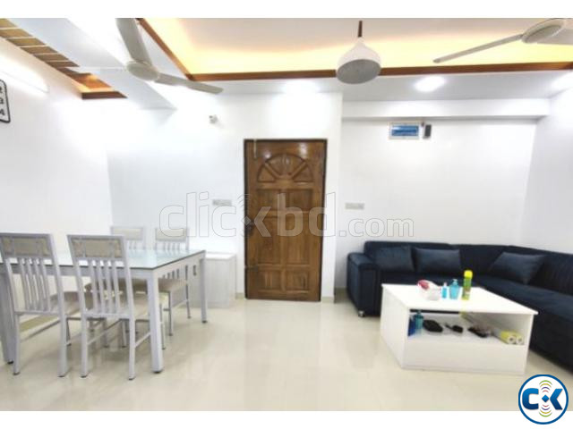 Furnished 2-Bedroom Serviced Apartment for Rent in Bashundha large image 3