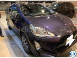 TOYOTA AQUA 2015
