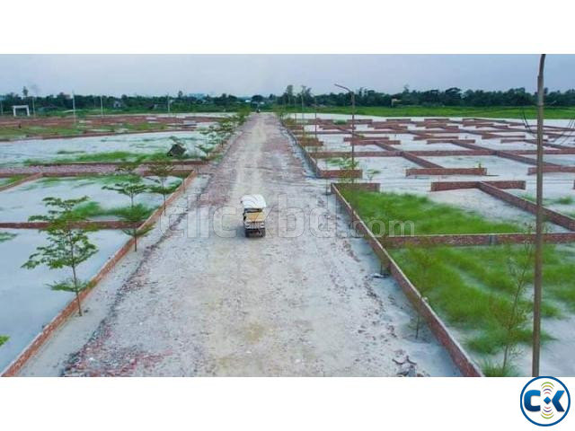 South Face Corner Plot in besides 180 feet road in Purbachal large image 1