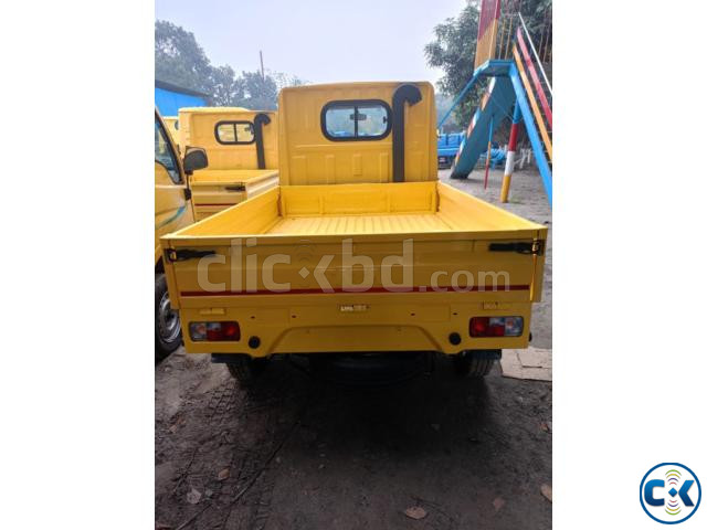 Tata Ex2 Pickup large image 2
