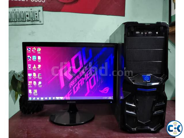 Full Fresh Used Desktop Computer 8 128 SSD 2GB Graphis large image 2
