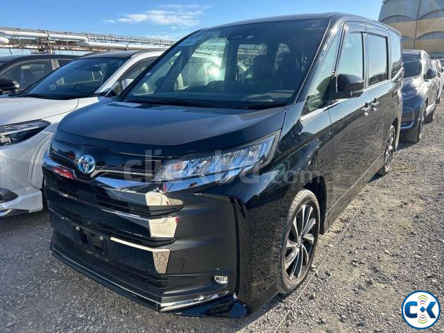 Toyota Noah S-Z Point-5 2023 large image 4