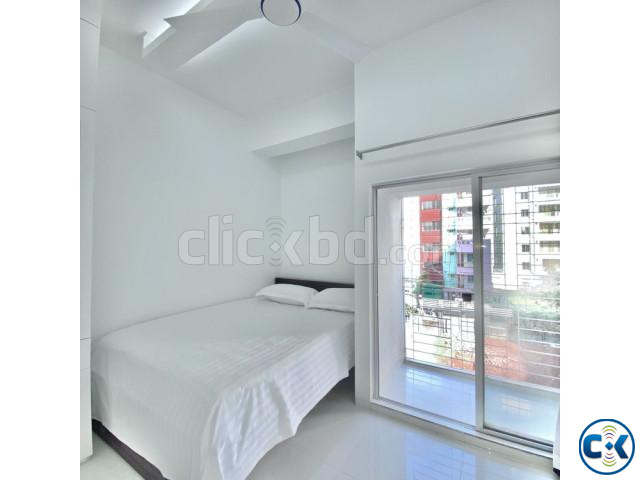Modern Luxurious 2-Room Studio Apartment for Rent large image 0