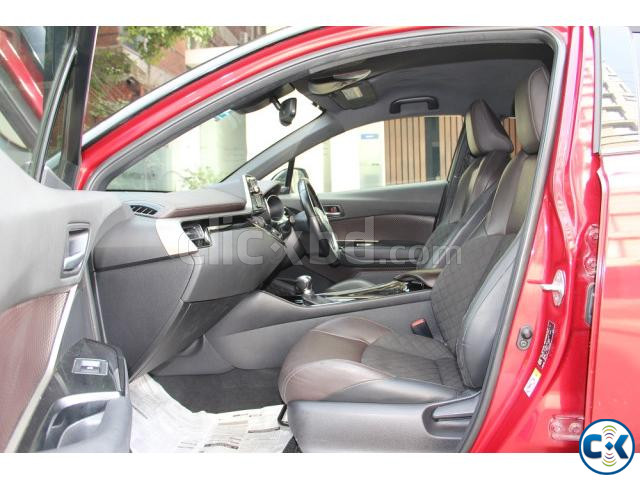 Toyota C-HR G-LED Package 2017 large image 2