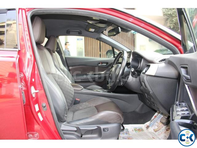 Toyota C-HR G-LED Package 2017 large image 3