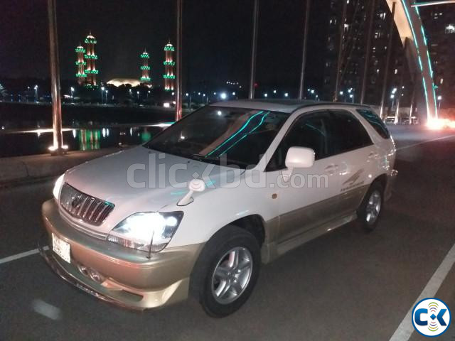 Toyota Harrier SUV large image 1