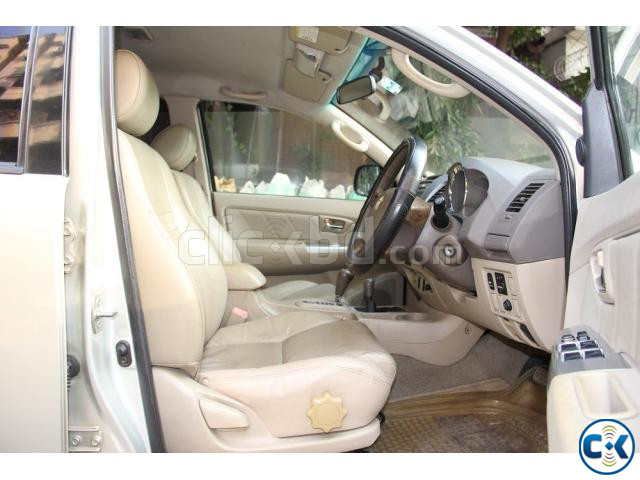 Toyota Fortuner 7 Seat Octane 4WD 2006 large image 3