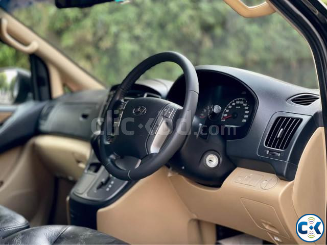 Hyundai H1 New Shape Sunroof 2020 large image 3