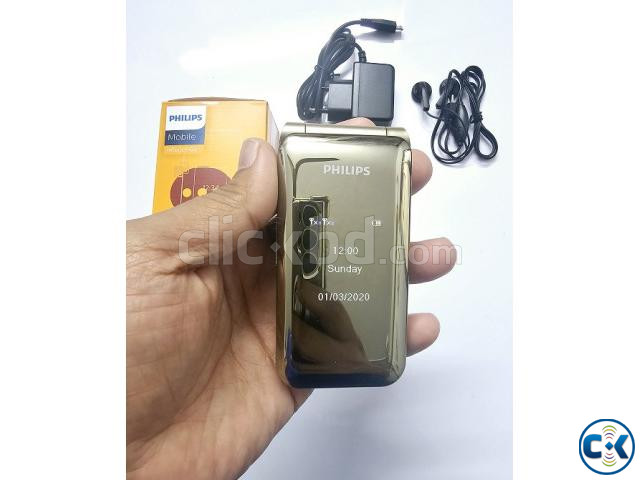 Philips E218L Folding Mobile Phone Dual Display Gold large image 3