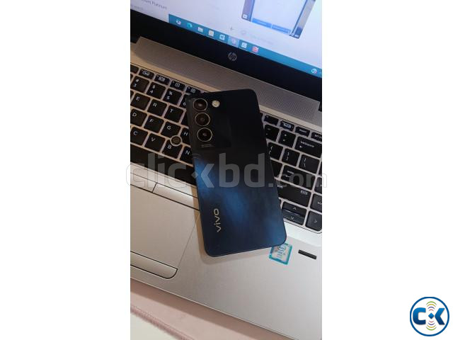 Vivo V30 Lite large image 0