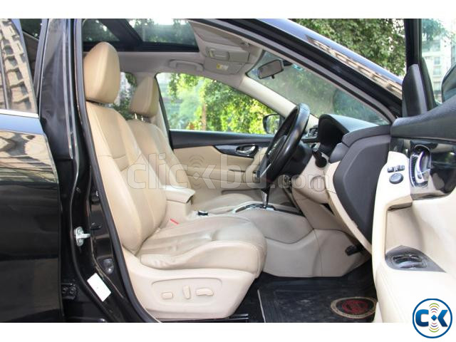 Nissan X Trail New Shape Sunroof Octane 2017 large image 2
