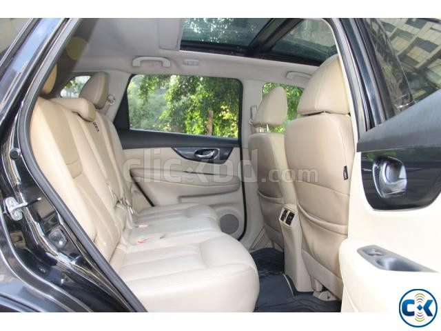 Nissan X Trail New Shape Sunroof Octane 2017 large image 3
