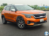 Kia Seltos 2020 Eye-Catching Orange White Top Features