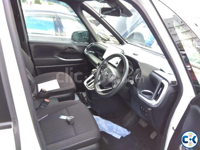 Toyota Noah 2023 large image 3