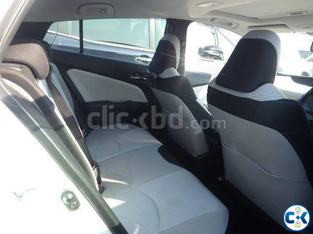 Toyota Prius 2021 large image 0