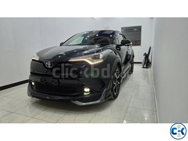 Toyota C-HR 2019 large image 0