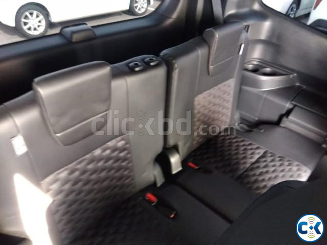 Toyota Voxy 2023 large image 3