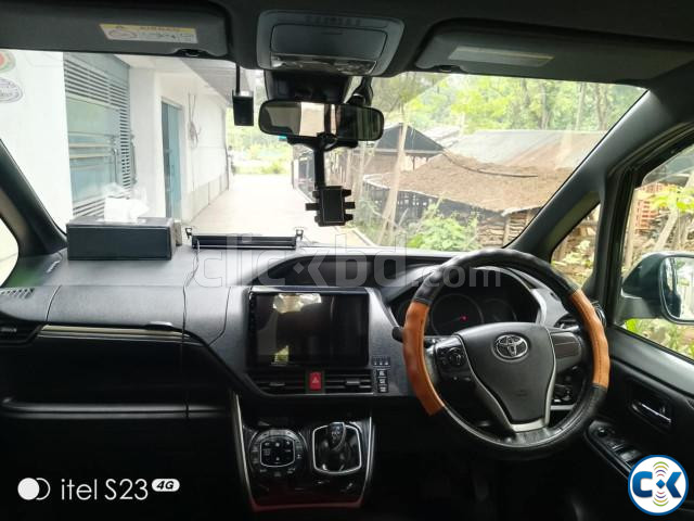 Toyota Esquire 2017 large image 1