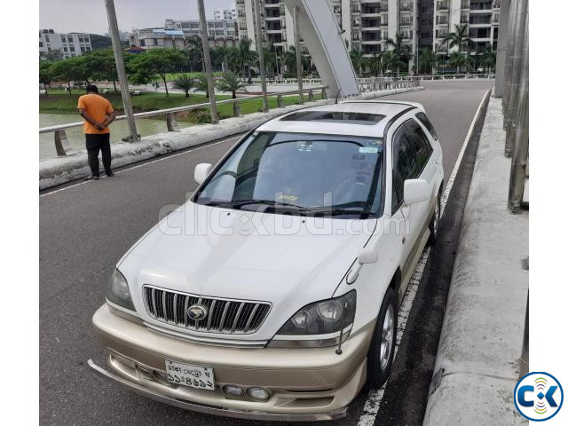 Toyota Harrier SUV large image 2