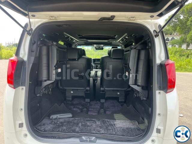 Toyota Alphard Executive Lounge E-Four 2018 Sunroof large image 4