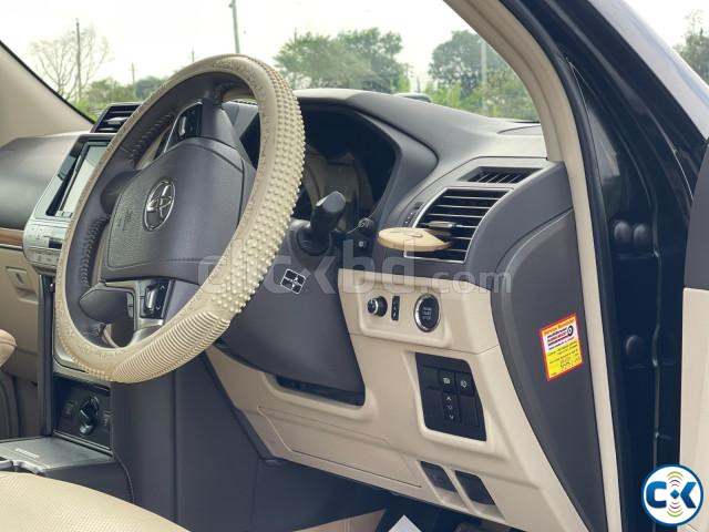 Toyota Land Cruiser Prado TX LTD 2018 large image 3