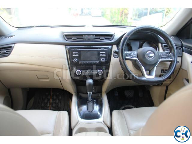 Nissan X-Trail 2017 New Shape 4WD Sunroof large image 4