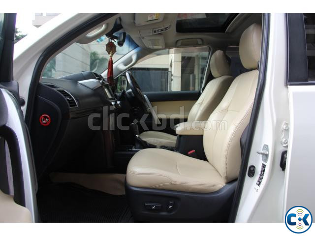 Toyota Land Cruiser Prado TX LTD Facelife 2020 large image 3