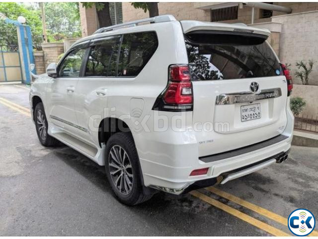 Toyota Prado TX LTD Almost New 2018 Luxury Power large image 1