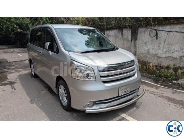 Toyota Noah X Smart 2009 2-Door Power Edition  large image 0