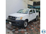 Toyota Hilux Diesel 2010 Rugged Pickup with Proven Power 