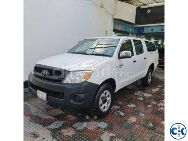 Toyota Hilux Diesel 2010 Rugged Pickup with Proven Power  large image 0