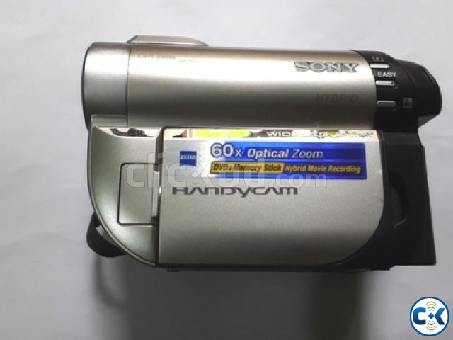 SONY DIGITAL VIDEO CAMERA DVD-650E large image 0