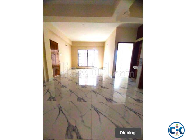 READY FLATS AT BASHUNDHARA BLOCK 1670 SFT large image 2