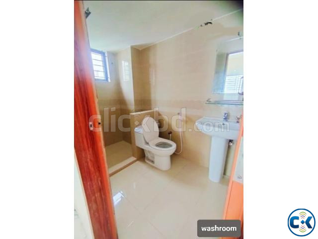 READY FLATS AT BASHUNDHARA BLOCK 1670 SFT large image 3