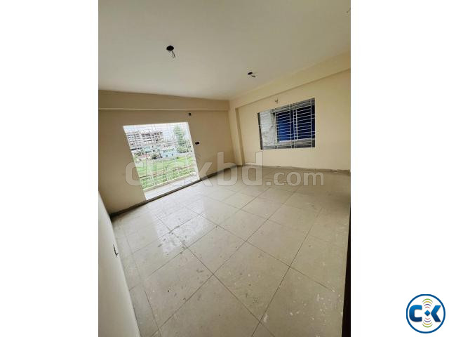 UTTARA READY FLATS AT 1507 large image 2