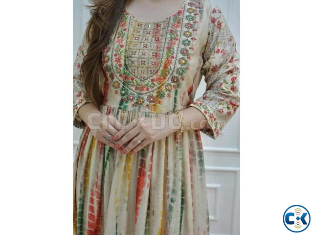 Gorgeous readymade Three piece large image 1